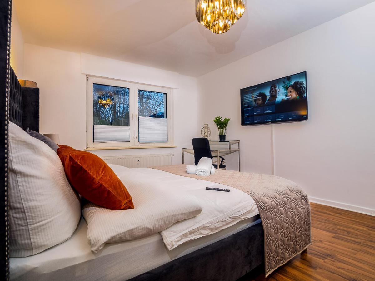 Gemuetliche & Individuelle Ferienwohnungen In Krefeld - Junik Apartments Bagian luar foto