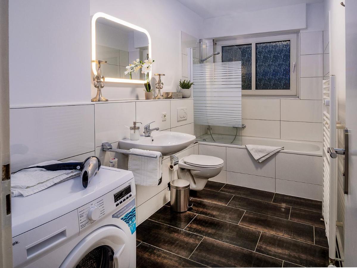 Gemuetliche & Individuelle Ferienwohnungen In Krefeld - Junik Apartments Bagian luar foto