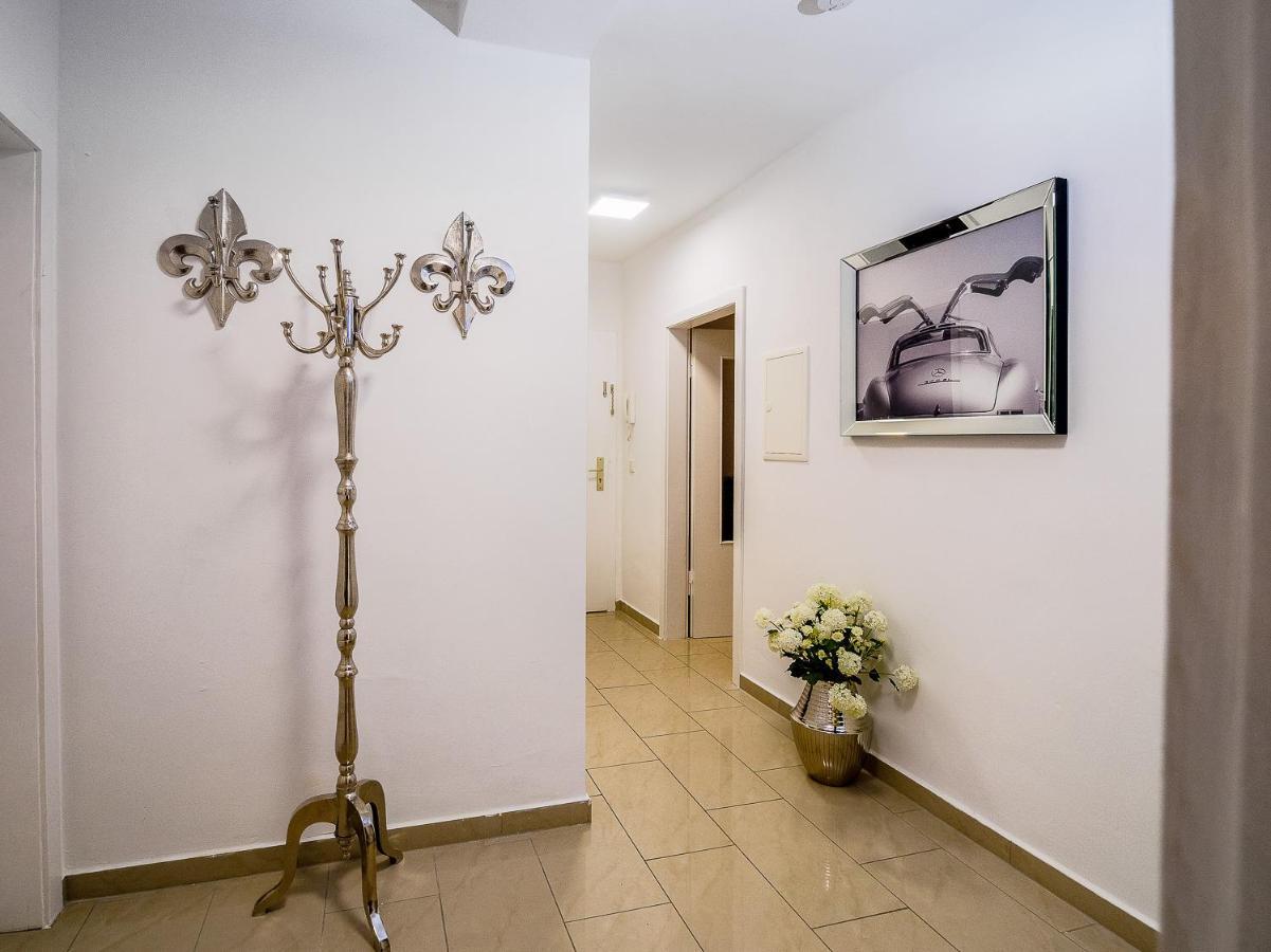 Gemuetliche & Individuelle Ferienwohnungen In Krefeld - Junik Apartments Bagian luar foto