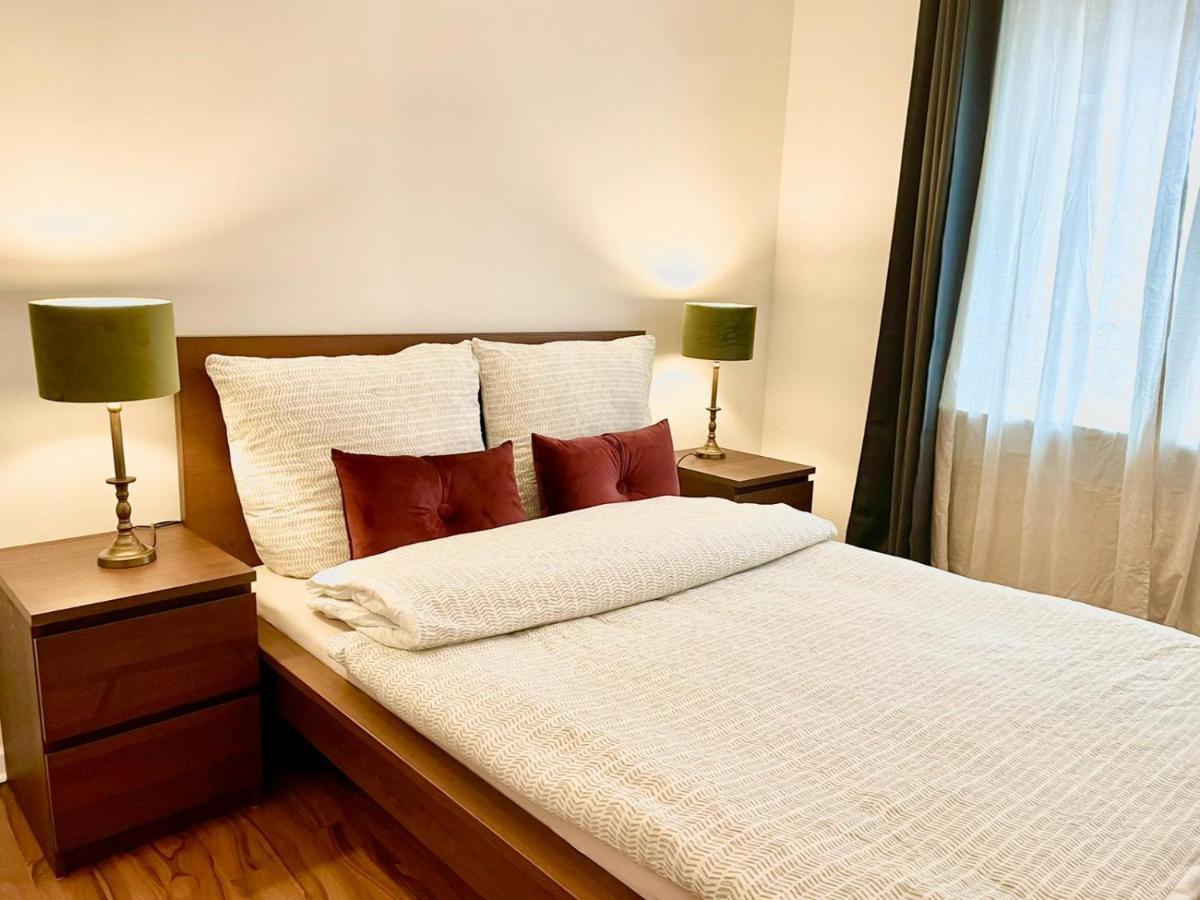 Gemuetliche & Individuelle Ferienwohnungen In Krefeld - Junik Apartments Bagian luar foto