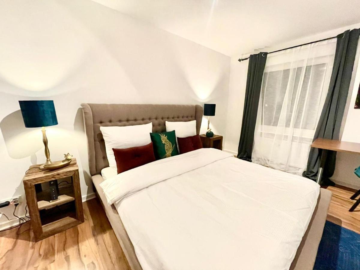 Gemuetliche & Individuelle Ferienwohnungen In Krefeld - Junik Apartments Bagian luar foto