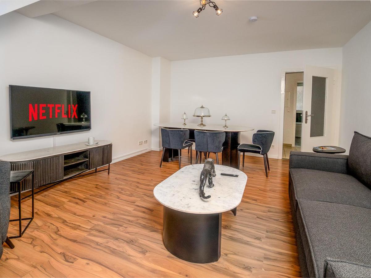 Gemuetliche & Individuelle Ferienwohnungen In Krefeld - Junik Apartments Bagian luar foto