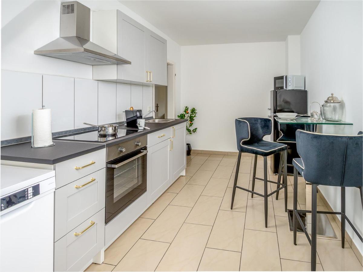Gemuetliche & Individuelle Ferienwohnungen In Krefeld - Junik Apartments Bagian luar foto