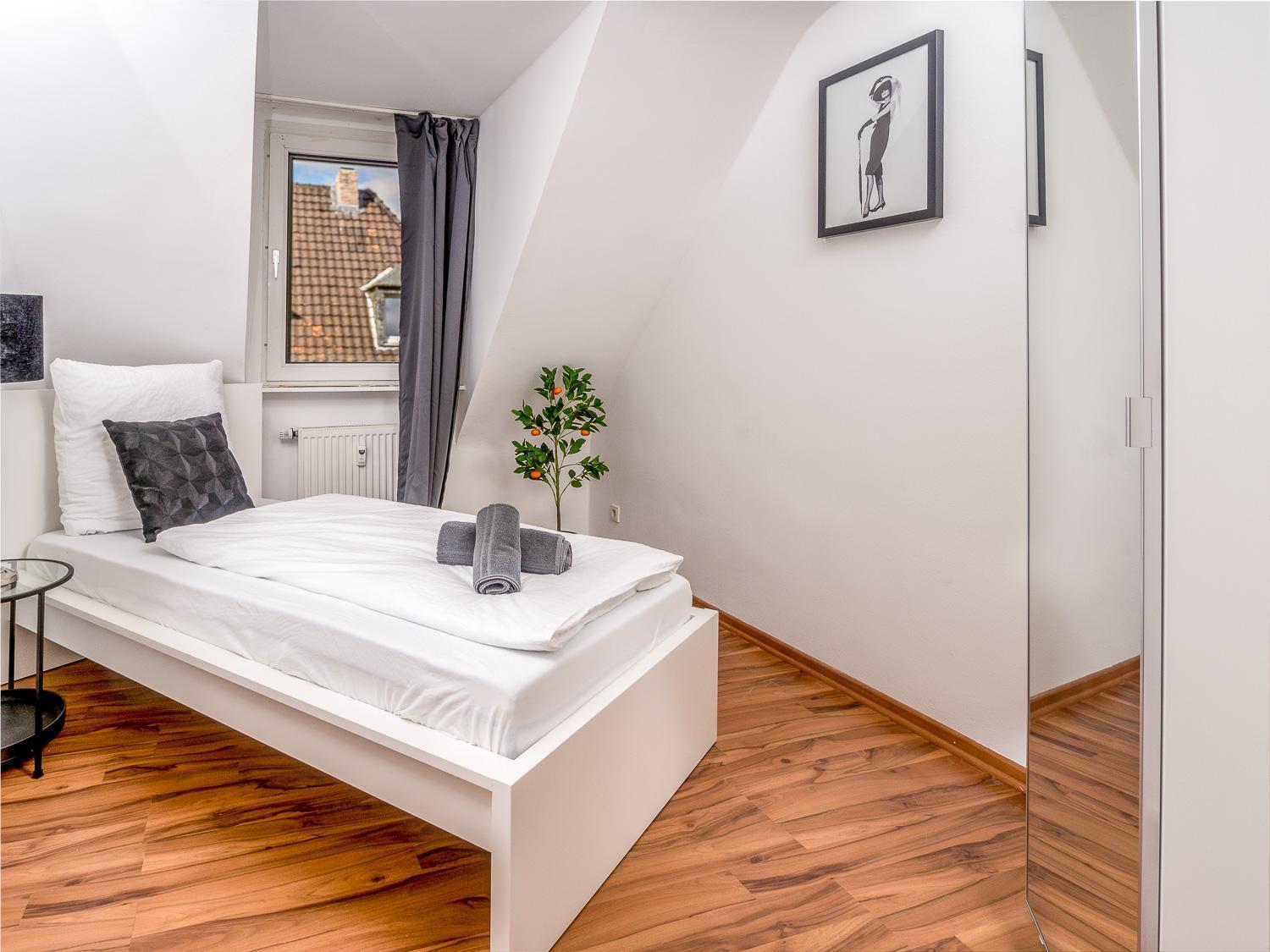 Gemuetliche & Individuelle Ferienwohnungen In Krefeld - Junik Apartments Bagian luar foto