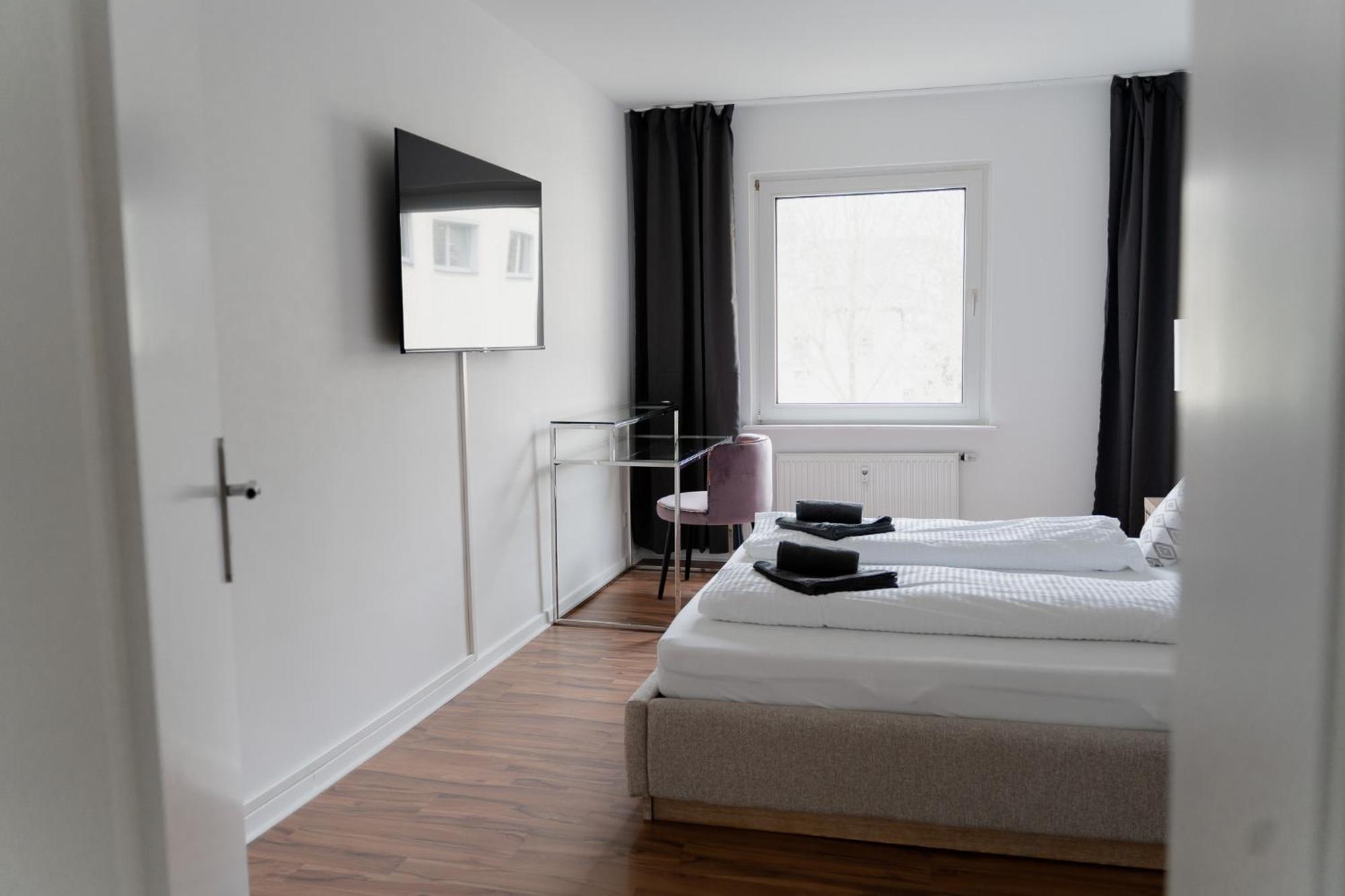 Gemuetliche & Individuelle Ferienwohnungen In Krefeld - Junik Apartments Ruang foto