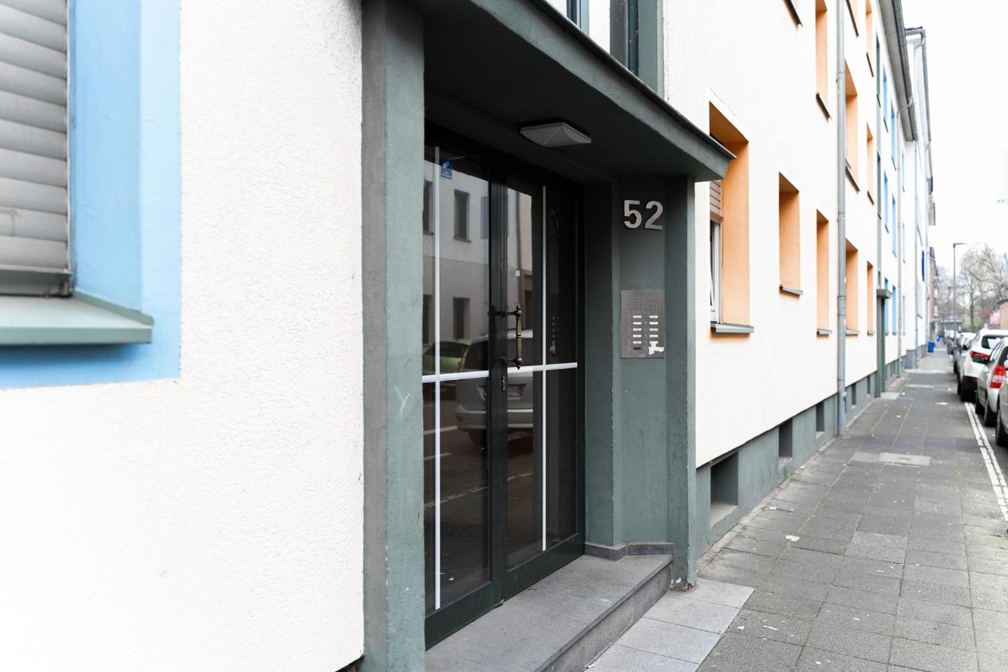 Gemuetliche & Individuelle Ferienwohnungen In Krefeld - Junik Apartments Bagian luar foto